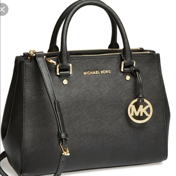 Michael Kors Handbags - Michael Kors Black Sutton Purse
